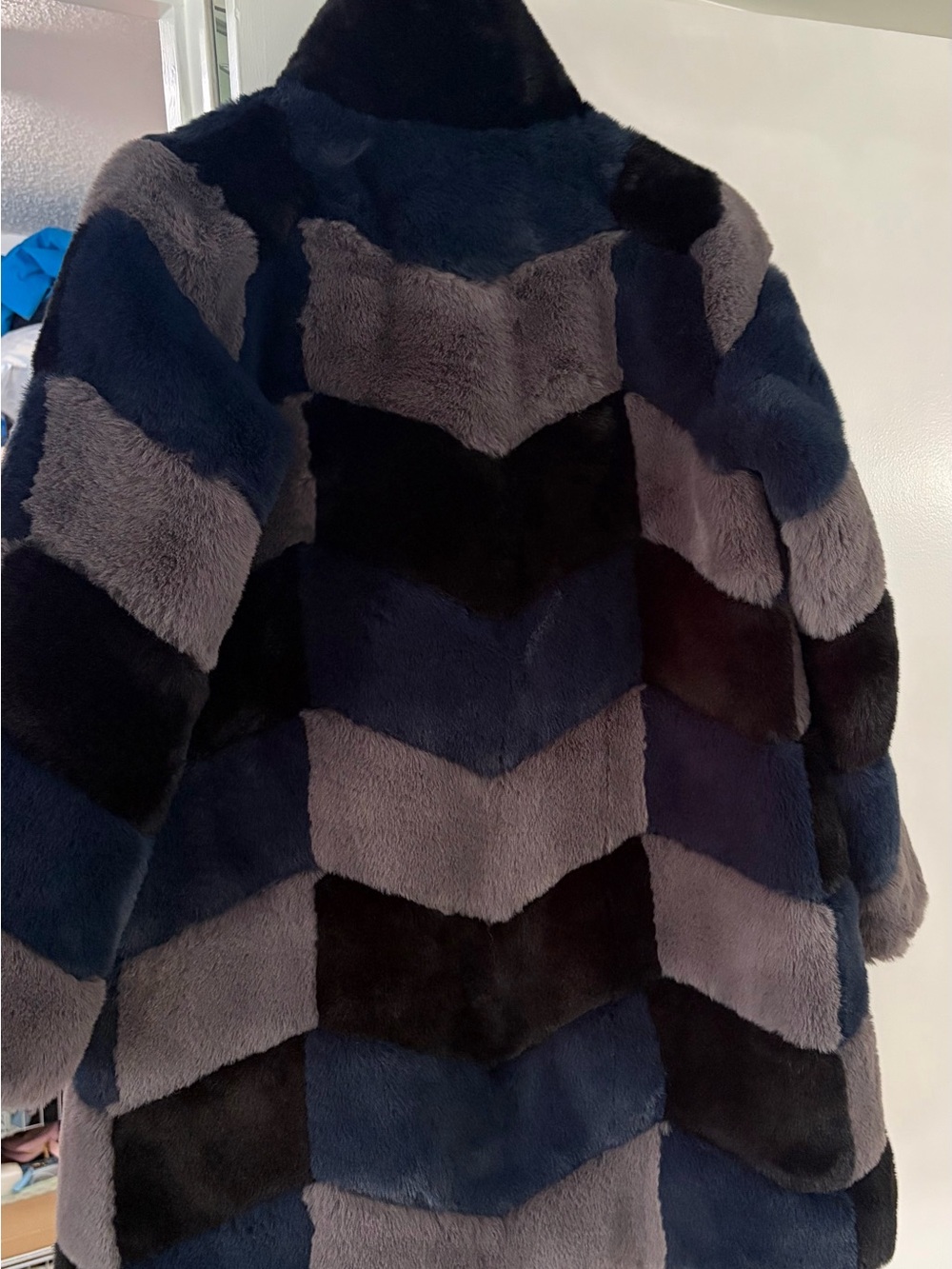 Runway Collection NWT BCBG Faux Fur coat. - Picture 3 of 14
